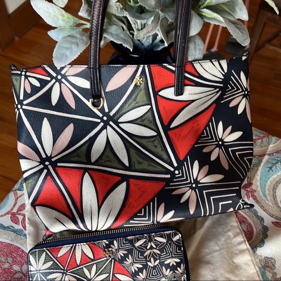 FINAL PRICE😁Pottery Print Tote/Wallet - Picture 5 of 14